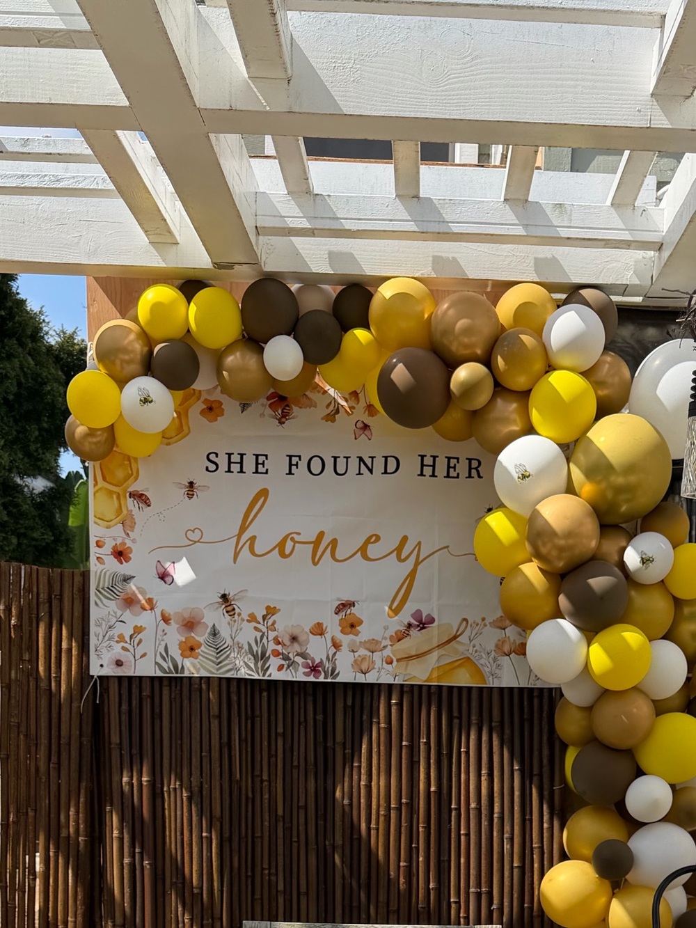 She Found Her Honey Wildflowers Photo Op Tapestry Yellow & White Honey Bee 🐝